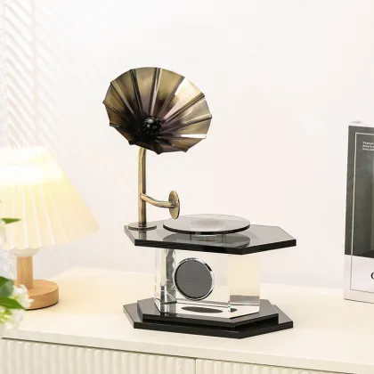 Modern Simple Retro Crystal Phonograph Ornament for Living Room Decor