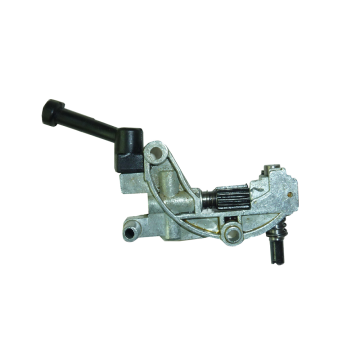 Chainsaw Oil Pump with Gear Worm Set for 4500 5200 5800 45CC 52CC Models