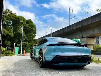 Teheran Style Carbon Fiber Body Kit for Porsche Taycan