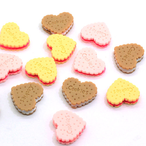 Biscotti a forma di cuore di alta qualità Perline in resina 100 pezzi / borsa per giocattolo per bambini Decorazione artigianale fatta a mano Spacer Frigo Decor