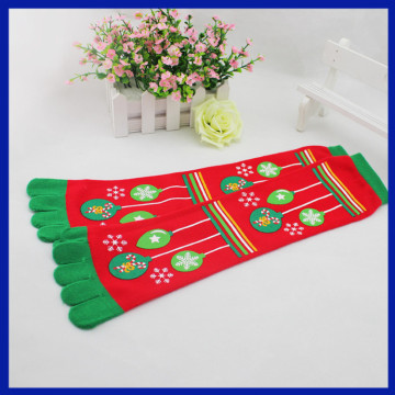 YHao sock manufacturer hot sale custom red and green stright five toe tube Christmas socks wholesale printing cartoon tube sock