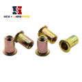 Nuez de remache ciego zinc amarillo