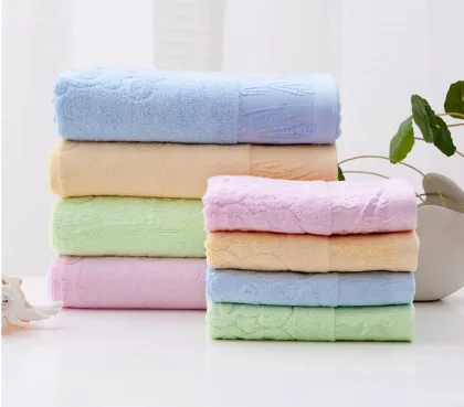 The panda bamboo wipes his face towels bamboo fiber towel