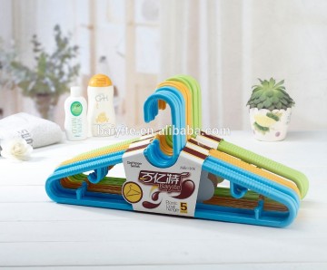 Hot selling Plastic hanger/plastic clothes hangers/hangers for clothes