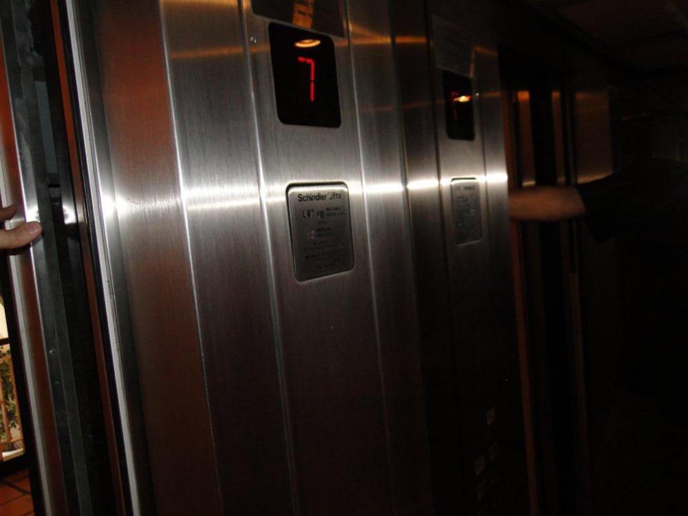 Elevator Modernization Of Mechanical And Electrical Parts