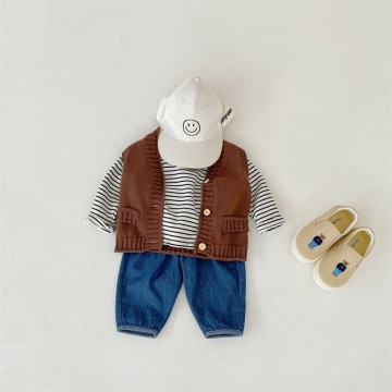 Giubbotto a maglia a V per bambini aw23