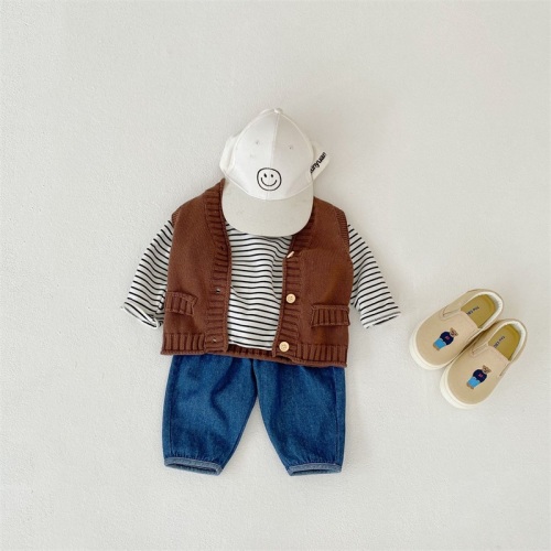 Children's V-Neck Knitted Vest Aw23