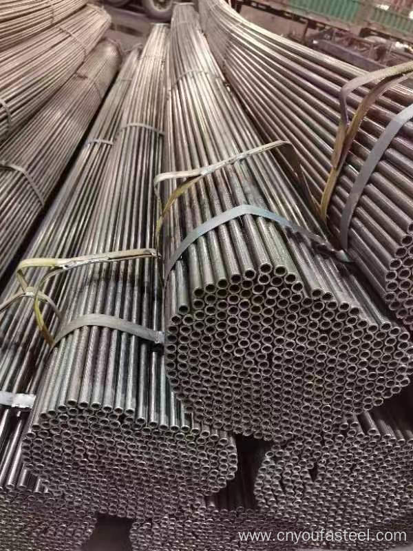 Q235B Galvanized Steel Tube Square / Rectangular Type