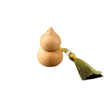 Butelka na kółkach z naturalnej bambusowej tykwy