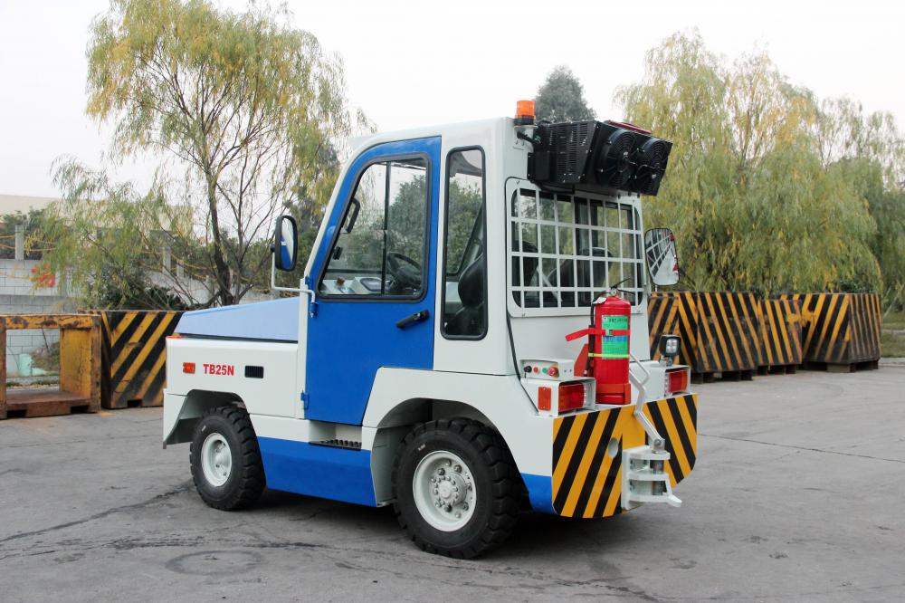 Electric Towing Tractor