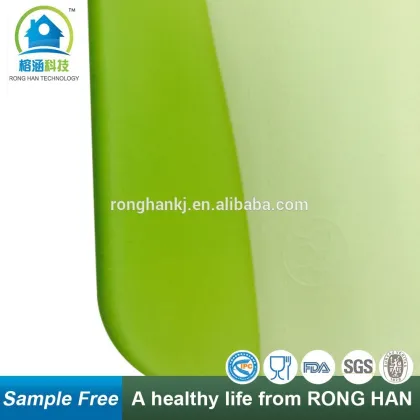 how to cut a plastic cutting board