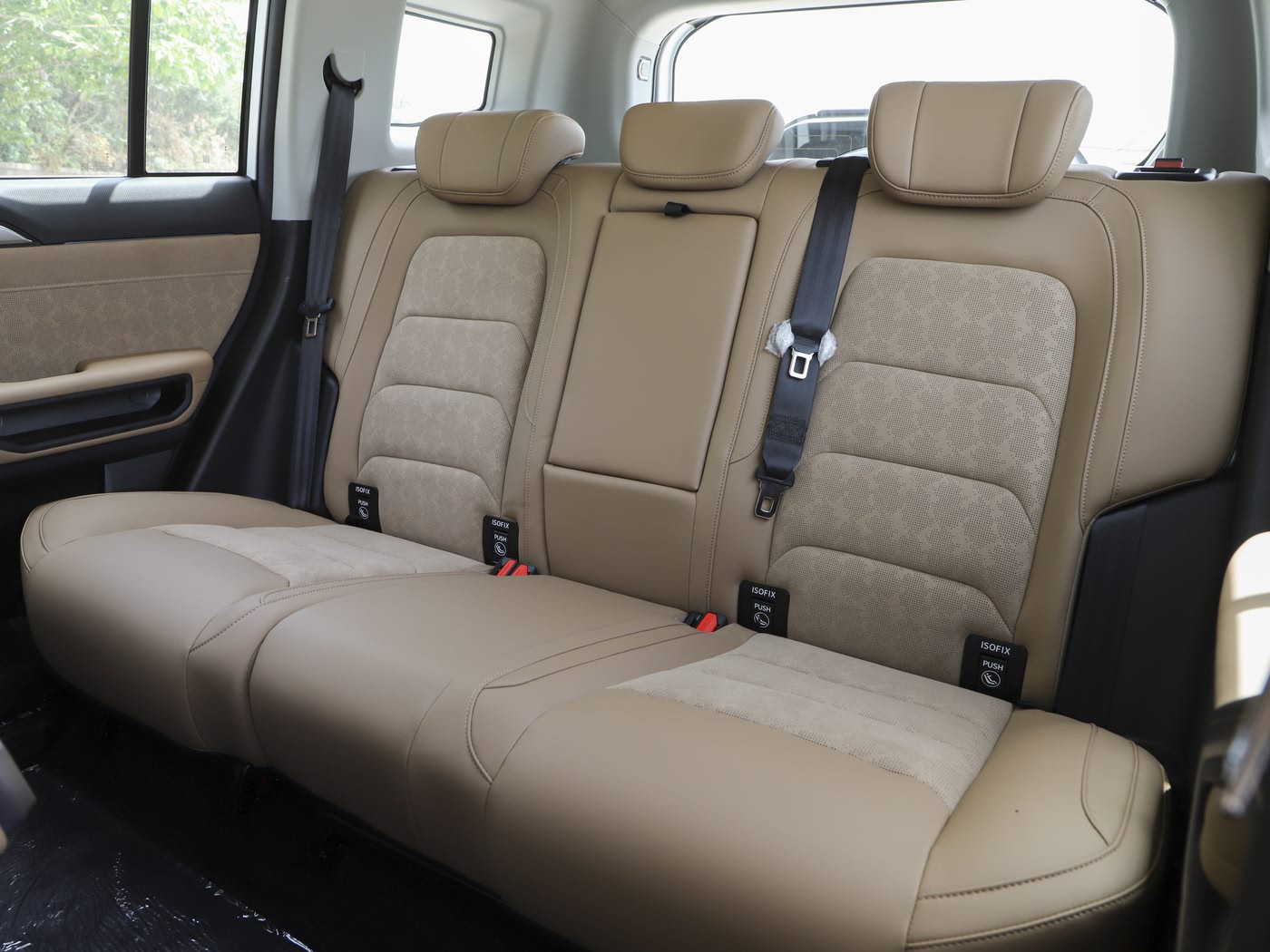 JETOUR Explorer 2025 2 0TD DCT model