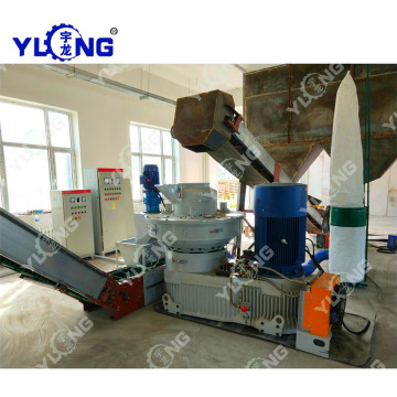 Biomass wood shaving making pellet mill