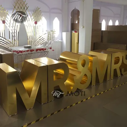 Large Gold Mr&Mrs Marquee Letters for Wedding and Party Decoration