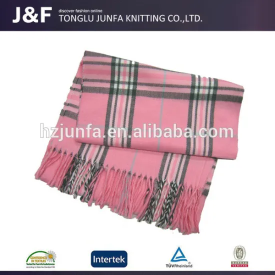 Fashion ladies beautiful color neck scarf knitting pattern