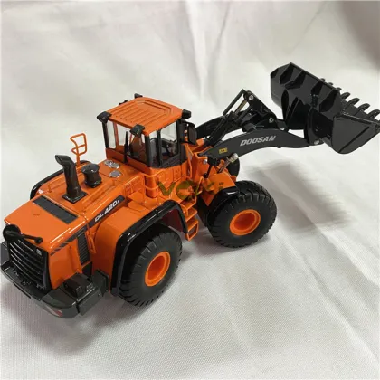 Excavator Parts and Construction Machinery: Doosan DL420A Loader Forklift Model (1/40 Size)