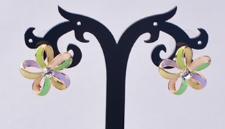 Nuevo diseño oro Multi esmalte flor aretes en línea