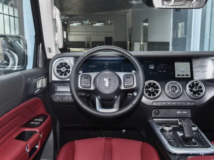 Fast 2.0T Challenger 5-Seat Suv for Tank 300