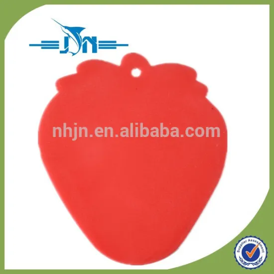 strawberry shape non-slip pp chopping board