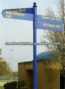 Finger post