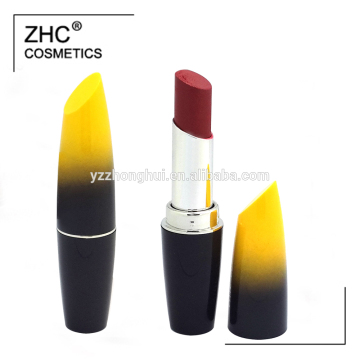 CC2488 Stick Form and Lips Use matte lipstick with fashion color lipstick