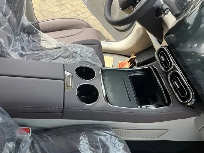 Brand New Fast Speed Leap Motor C11 2024 Luxury SUV with 510km Range