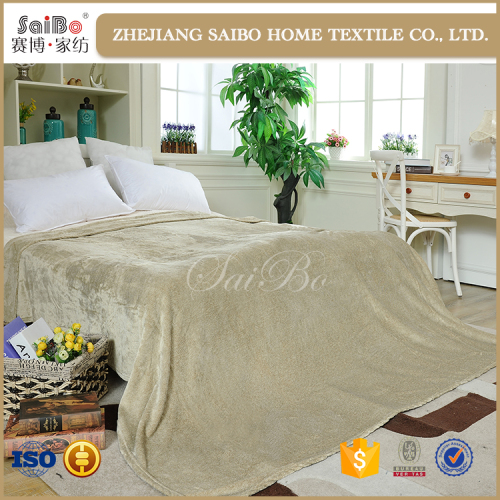 Soft warm solid color flannel bedding blanket