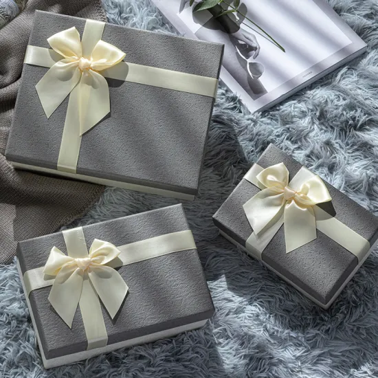 personalized gift boxes lid and bottom with bow