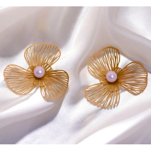 Pendientes de acero de titanio de flores huecos de moda