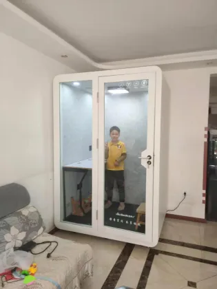 Indoor Soundproof Work Space Meeting Box