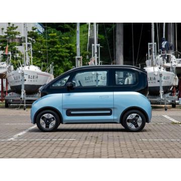 Elektroauto mit 3 Türen und 4 Sitzen