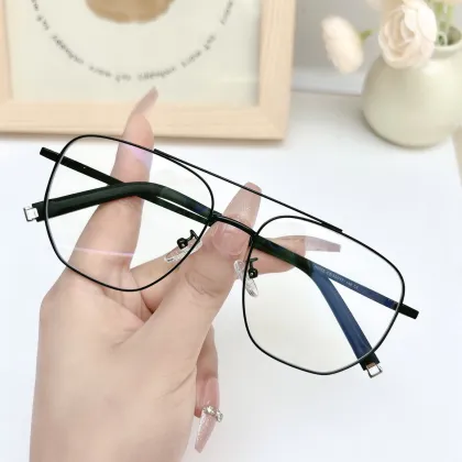 Fashionable Frameless Locking Plate Myopia Glasses