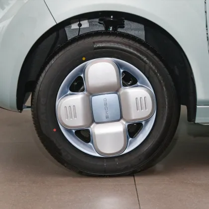 Geely 2023 120km Panda Mini Cute Bear Car