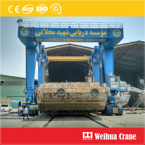 Bootafhandeling Tyred Crane