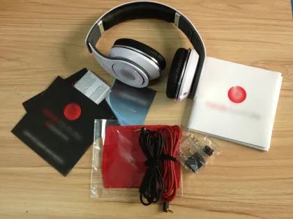 White Color Studio Headphones With Bass Sound,  3.5mm Stereo Wireless Tv Headphones