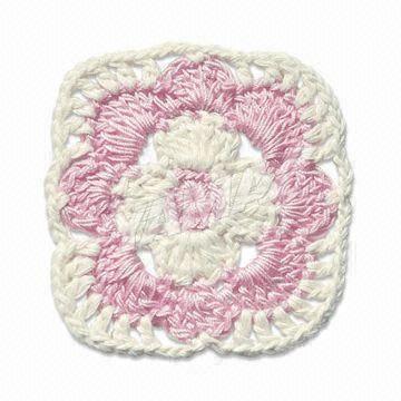 Crochet Flower, Suitable for Home Decoration and Garment Accessories