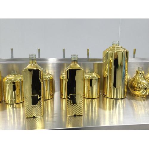 Automatic spray painting equipment for glass pot
