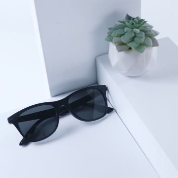 Fashion Oversized Square Black Sunglasses with Custom Logo for Men and Women 2024