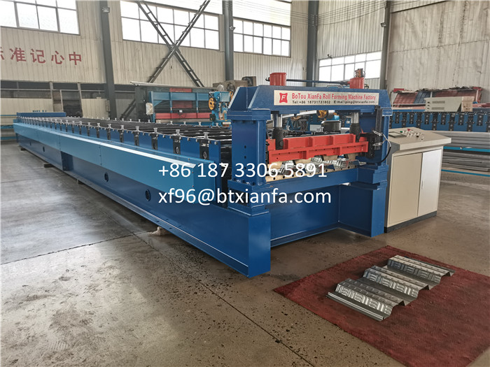 Steel Floor Decking Machine