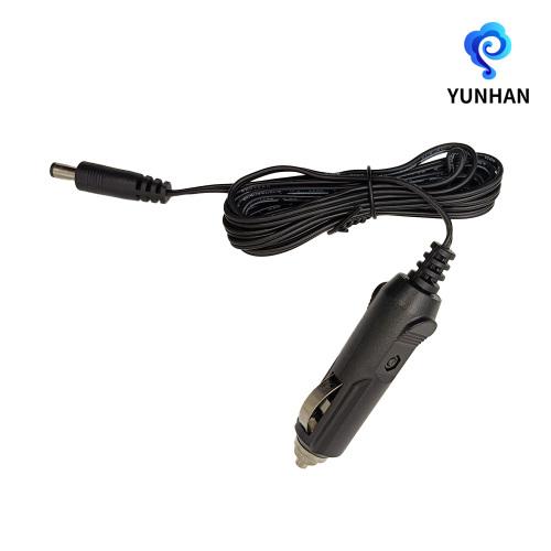 Ang American na sigarilyo na mas magaan na DC cable