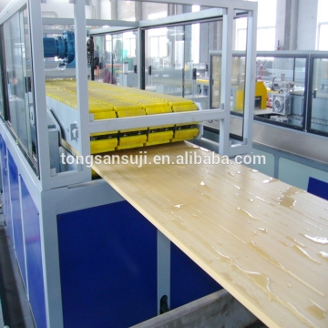 WPVC Hollow Panel Produktionslinie/ WPVC -Türherstellung Maschine