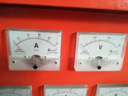 Voltage Meter on Machines