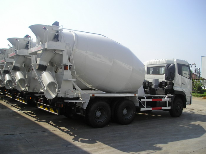 HOWO A7 6X4 300HP Concrete Mixer Truck