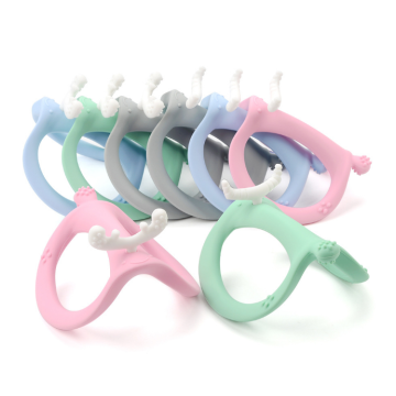 New Arrival Swinging Silicone Cow Teething Toys