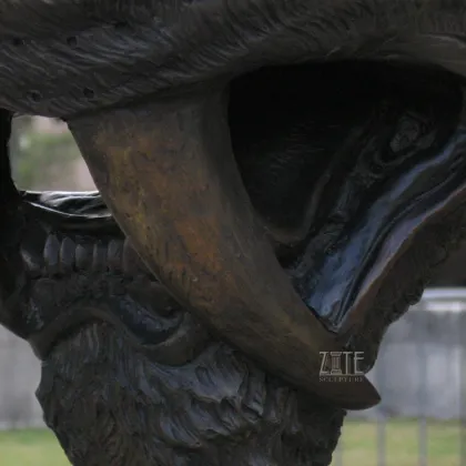 Garden metal animal sculpture bronze saber-toothed tiger statue