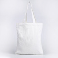 Bolsa de compras reciclable en blanco y negro liso en blanco