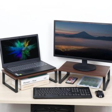 Zestaw stojaka na laptopa na monitorze z drewna