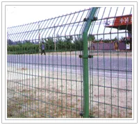 Double edged welded mesh