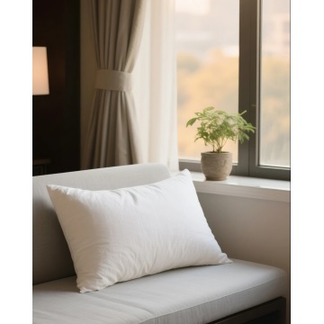 Inserção de travesseiro de qualidade hoteleira