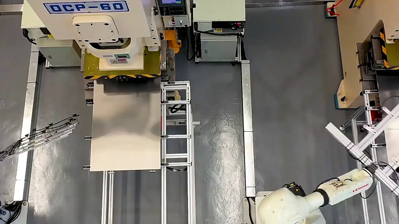 Elegant High-Quality Trash Bin with Creative Design